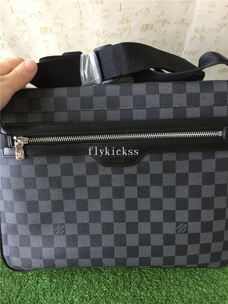 LVS Men Messenger Notebook iPad bag